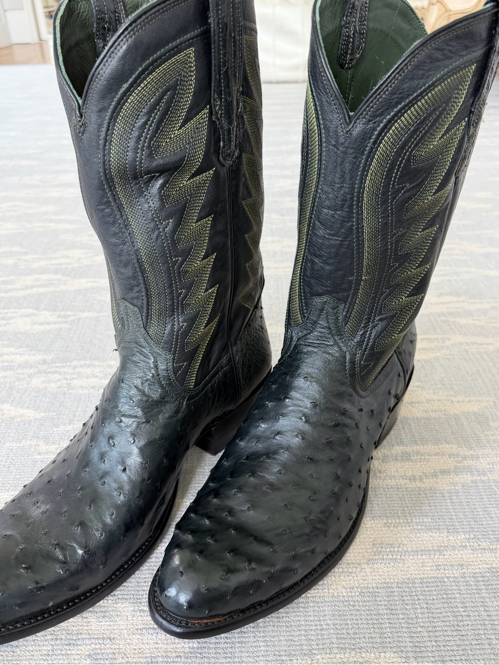 Tecovas - Never Worn! The Wyatt Black Ostrich Boots with Green Stitching